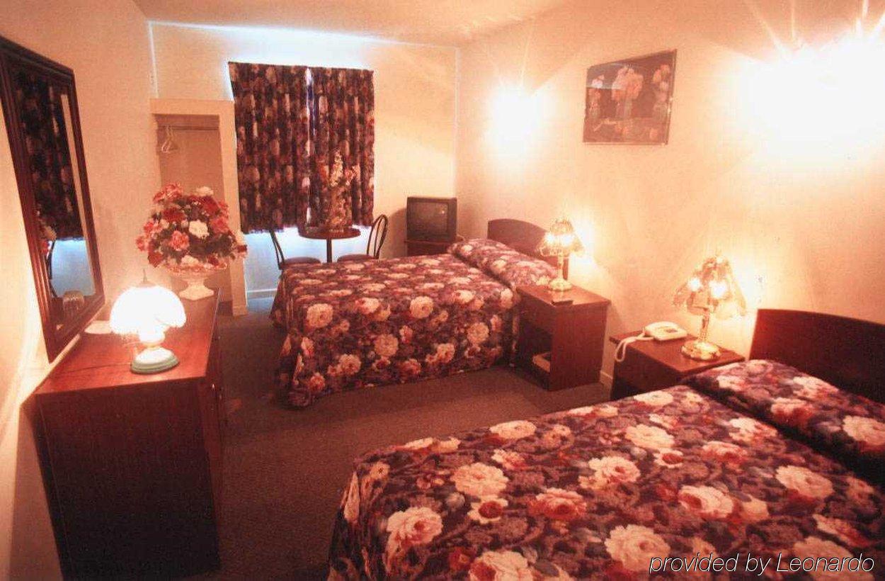 Quality Inn Centre-Ville Монреаль Номер фото